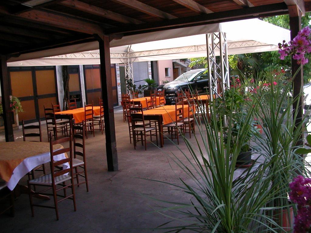 Albergo Ristorante Da Felice Loria Εξωτερικό φωτογραφία